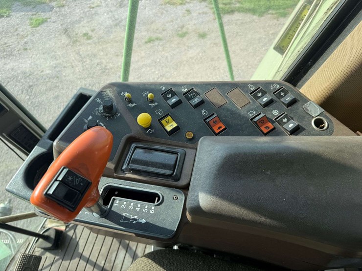 john-deere-9500-image-10