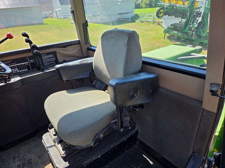 1992-john-deere-8760-image-30