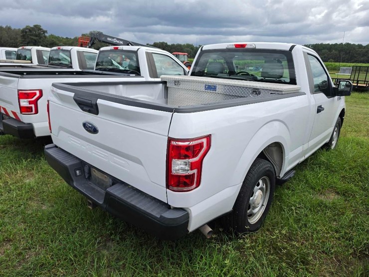 2018-ford-f150-xl-image-5