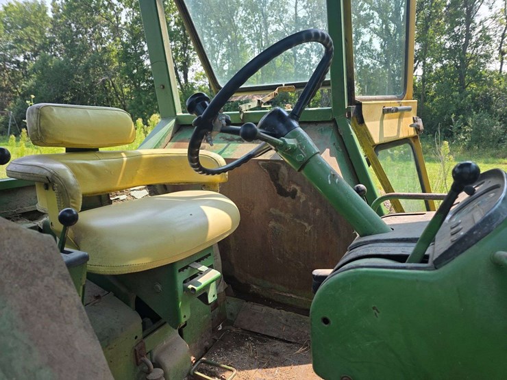 john-deere-4020-image-32