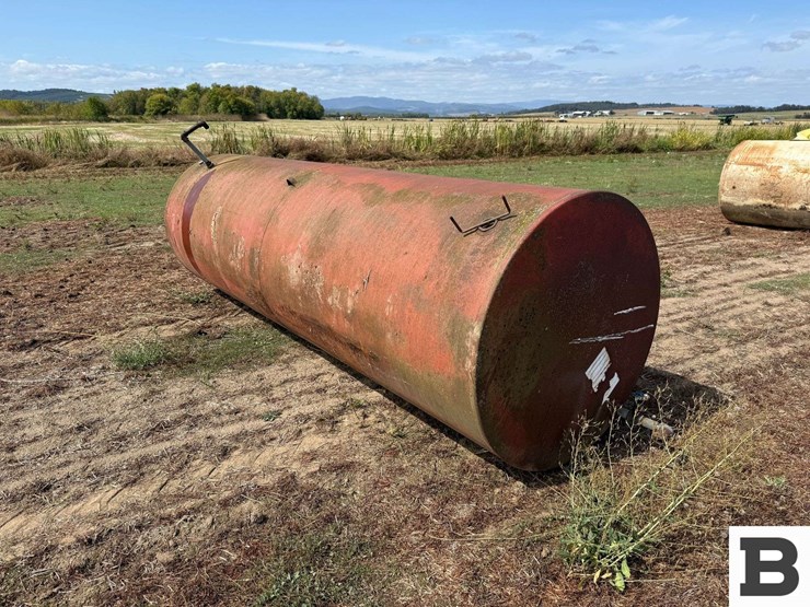 1,000-gallon-horizontal-fuel-tank-image-1