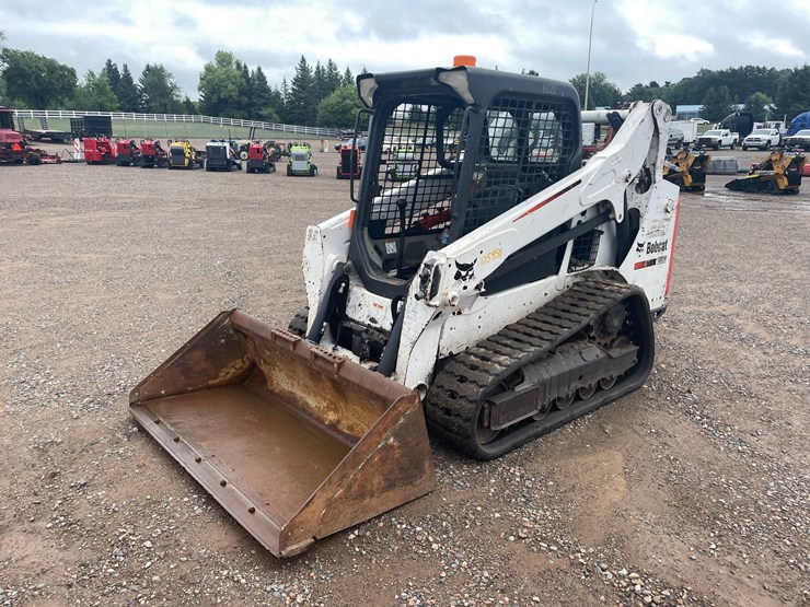bobcat-t590-image-1