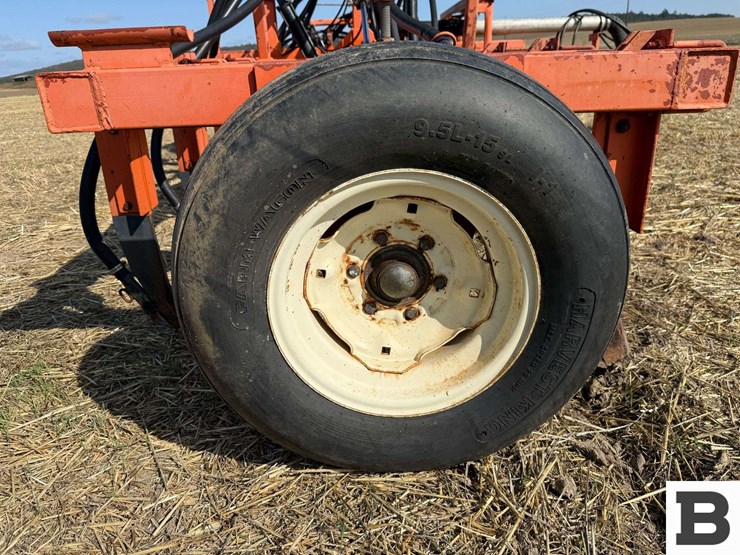 2008-custom-22.5'-air-seeder-image-33