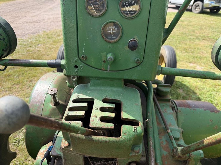 john-deere-50-image-13