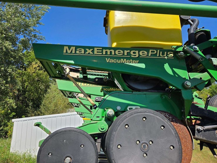 john-deere-1720-image-23