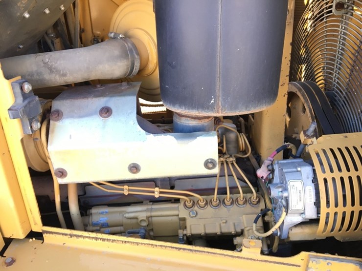 2001-caterpillar-d6r-xl-image-5