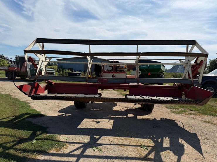 case-ih-230-image-3