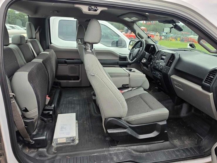 2019-ford-f150-xl-image-8