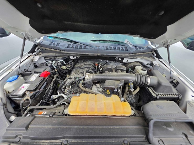 2018-ford-f150-xl-image-17