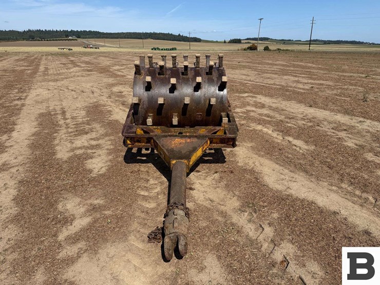 sheepsfoot-compaction-roller-image-8