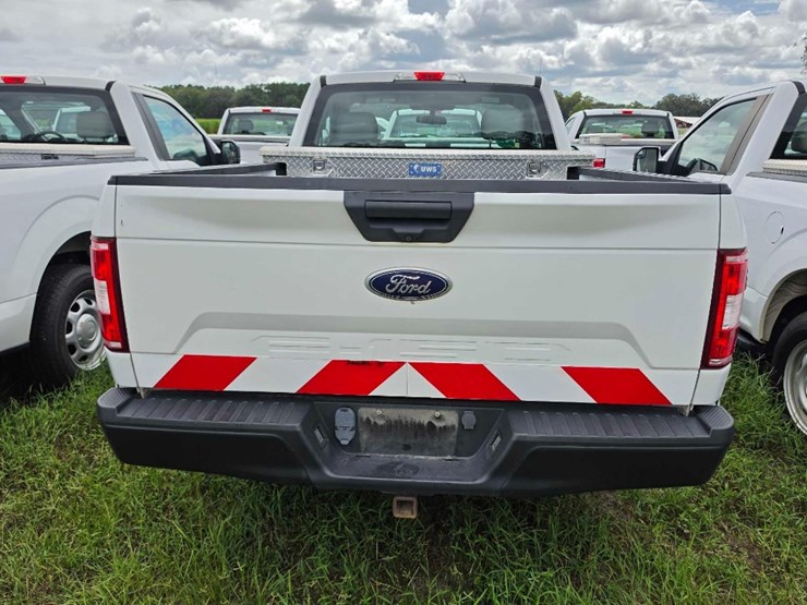 2019-ford-f150-xl-image-5