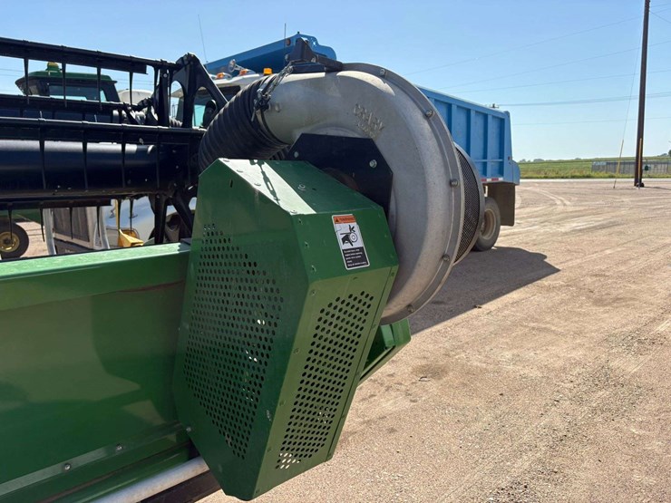 john-deere-630f-image-4