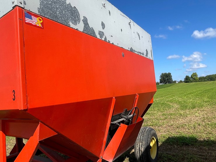 john-deere-1075-image-8