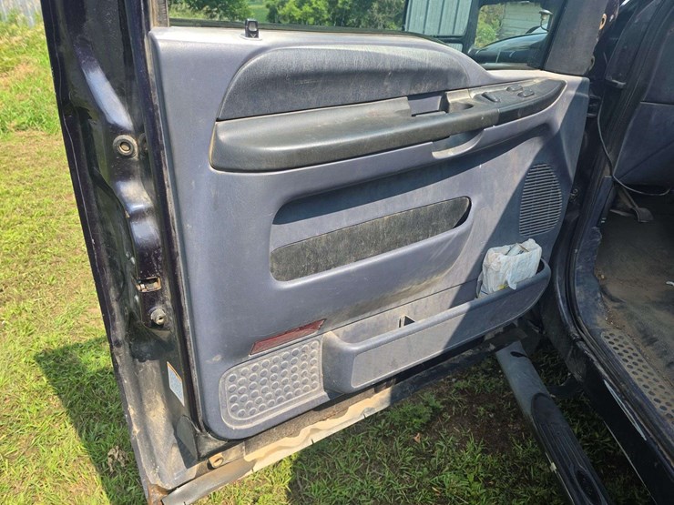 1999-ford-f250-image-18