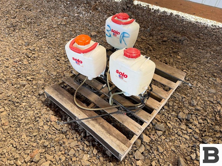 solo-4-gallon-backpack-sprayers-image-1