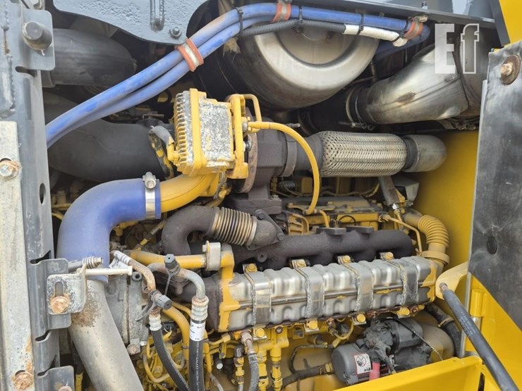 2015-deere-544k-image-21