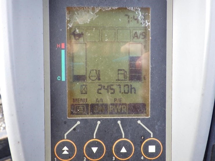 2023-deere-60g-image-36
