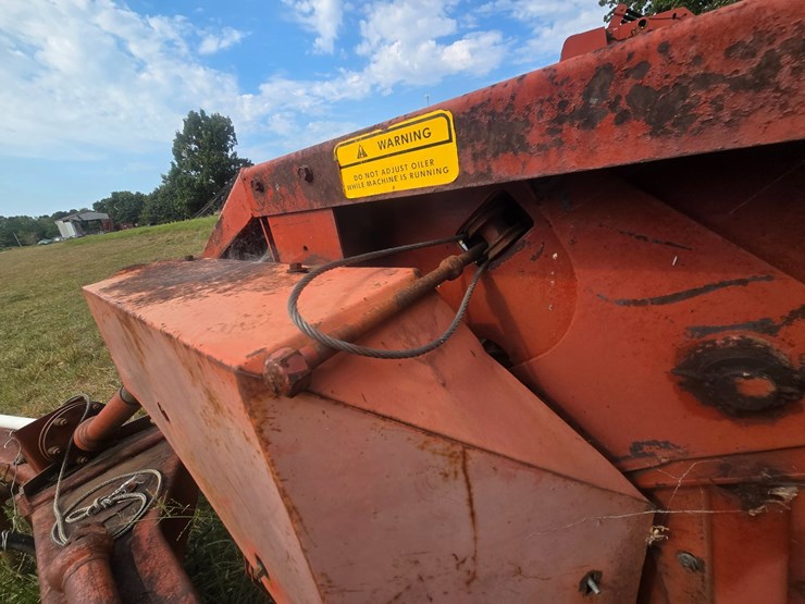 hesston-1091-image-23