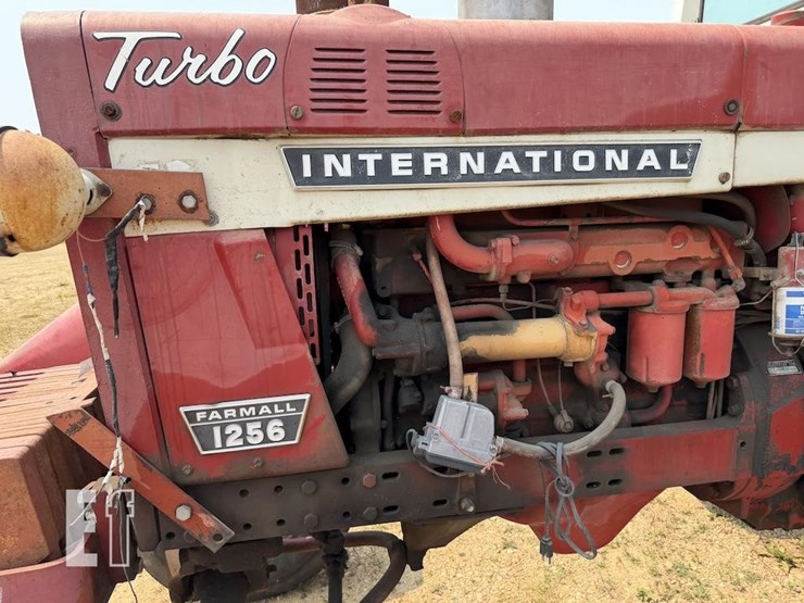 1969-farmall-1256-image-4