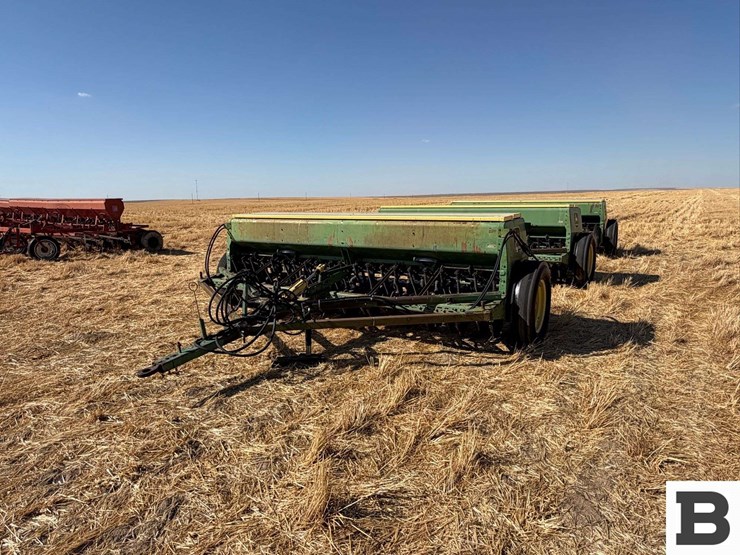 john-deere-8350-image-2