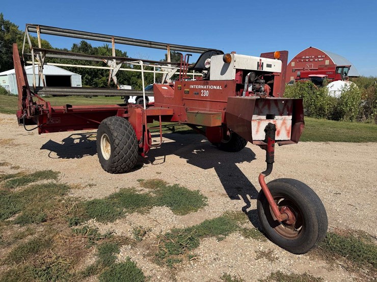 case-ih-230-image-11