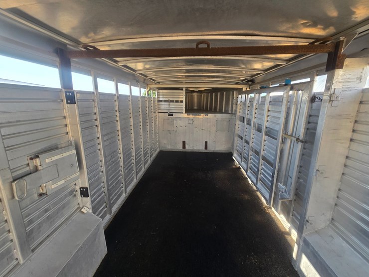 #26361-•-1995-30'-featherlite-trailer-image-25