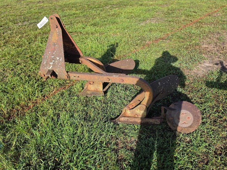 181---2-row-bottom-plow-image-3