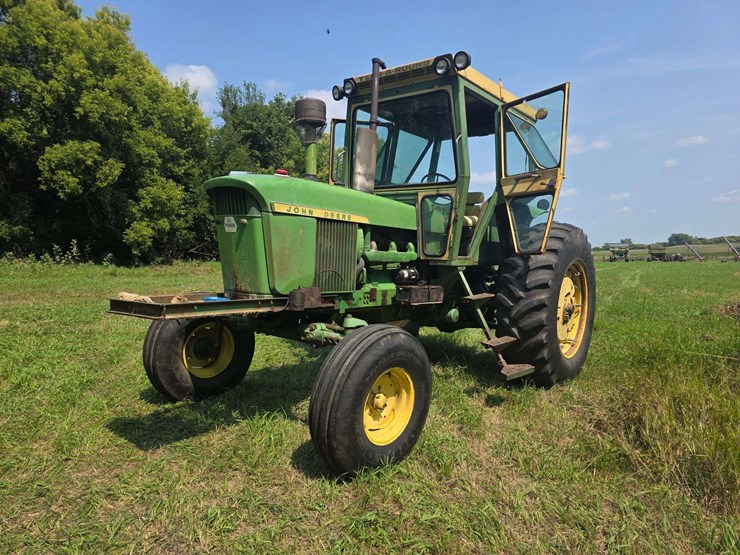 john-deere-4020-image-1