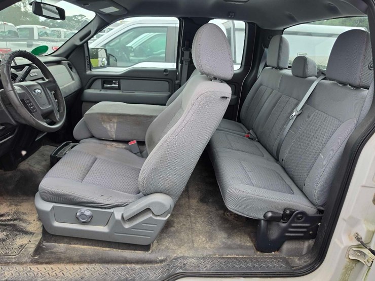 2014-ford-f150-xl-image-9