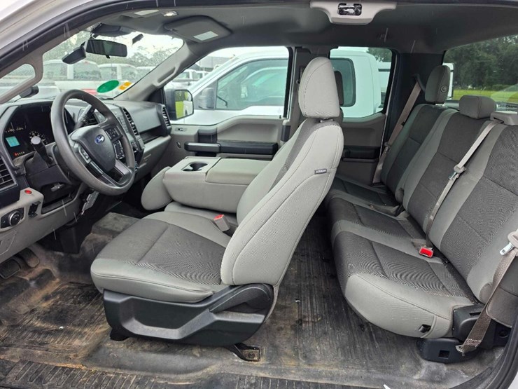 2019-ford-f150-xl-image-8