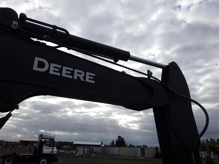 2023-deere-60g-image-29
