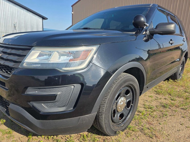 2016-ford-explorer-police-interceptor-image-11
