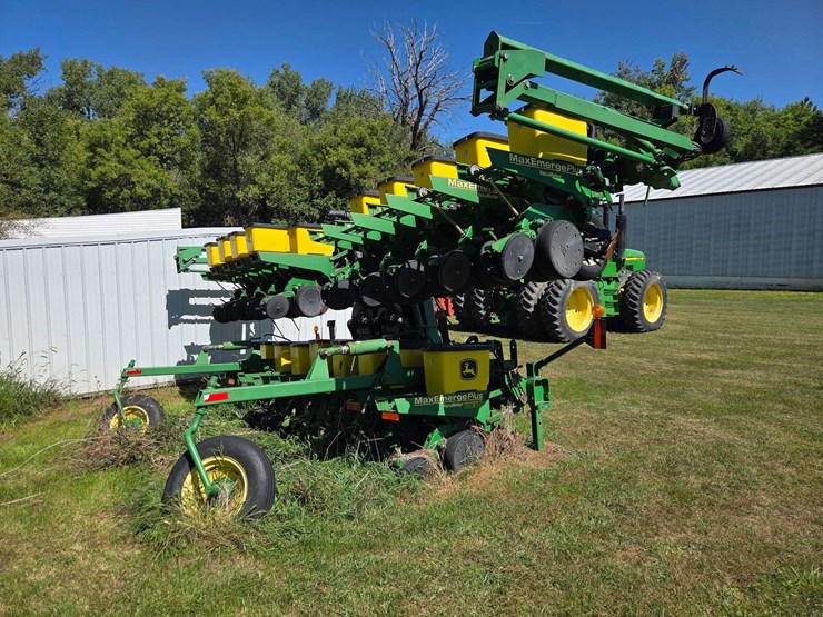 john-deere-1720-image-5