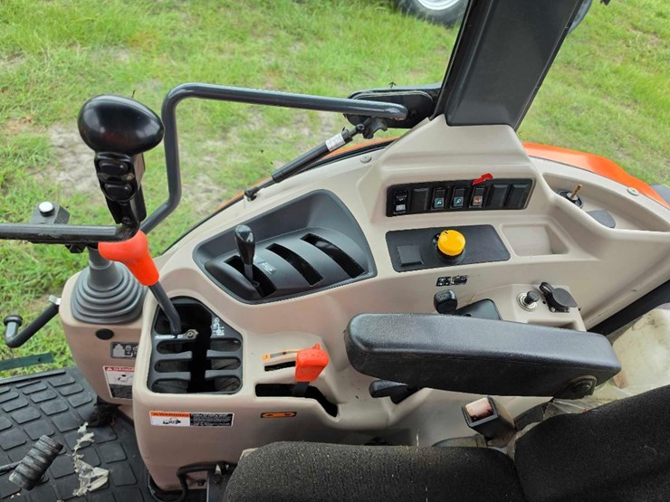 kubota-m7060-image-15