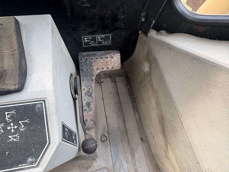 1995-caterpillar-426b-image-64