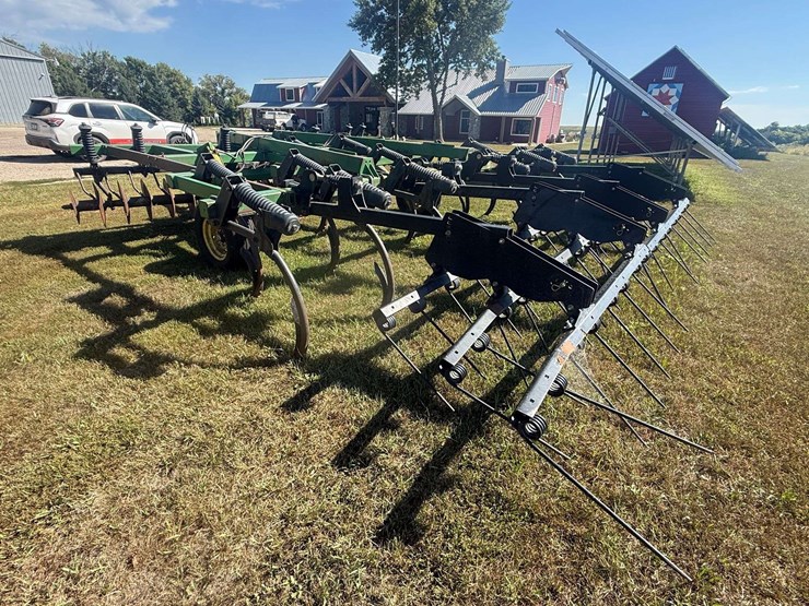 john-deere-714-image-16
