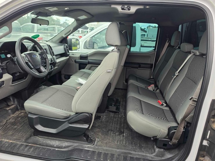 2019-ford-f150-xl-image-9