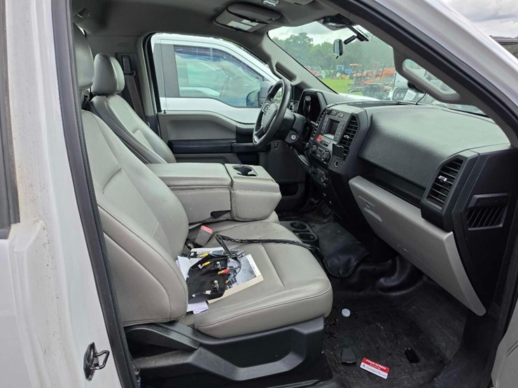 2019-ford-f150-xl-image-7