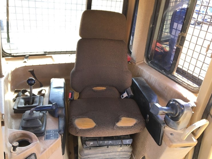 2001-caterpillar-d6r-xl-image-10