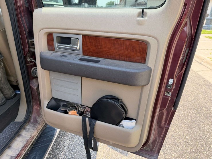 2010-ford-f150-lariat-image-59
