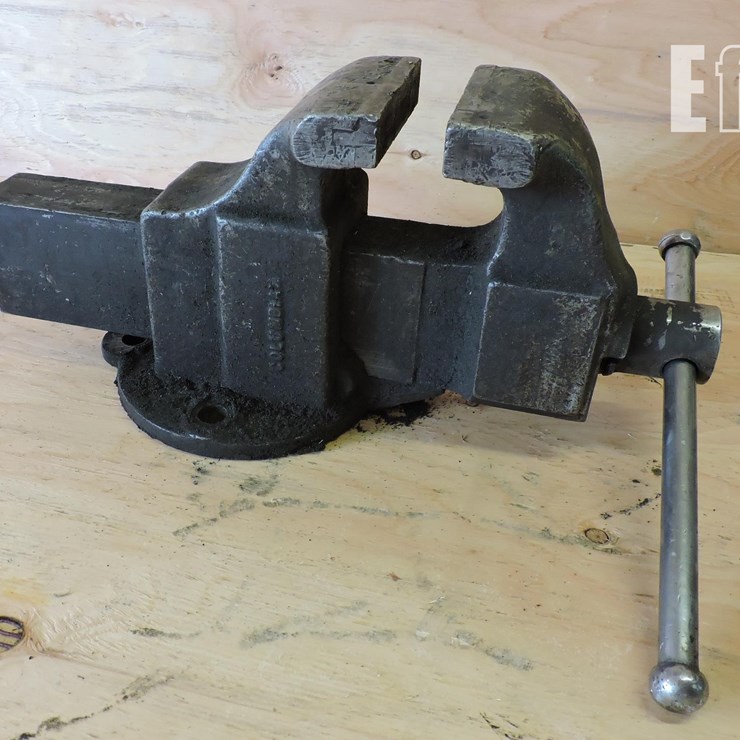 COLUMBIAN, 5” BENCH VISE