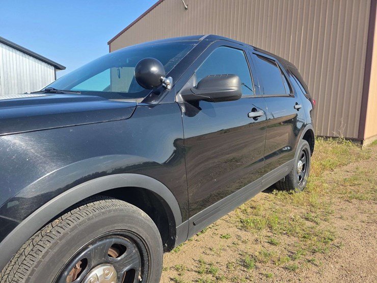 2016-ford-explorer-police-interceptor-image-12
