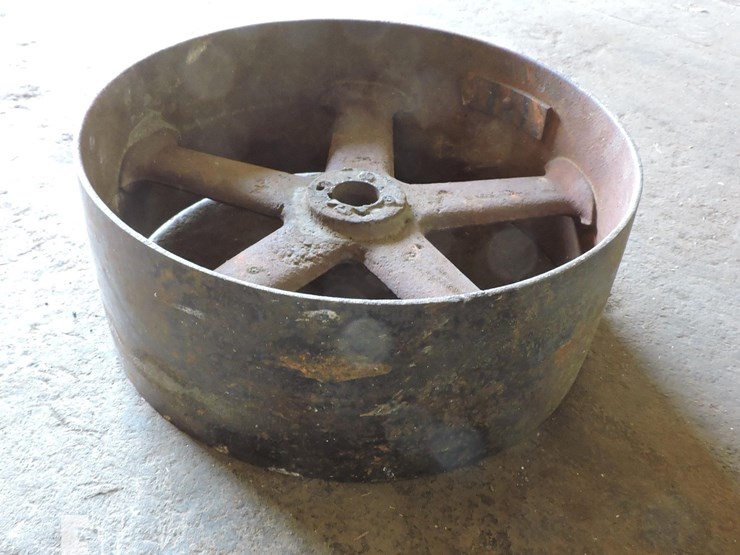 steel-flat-belt-pulley,-16”-diameter-x-6”-wide-image-2