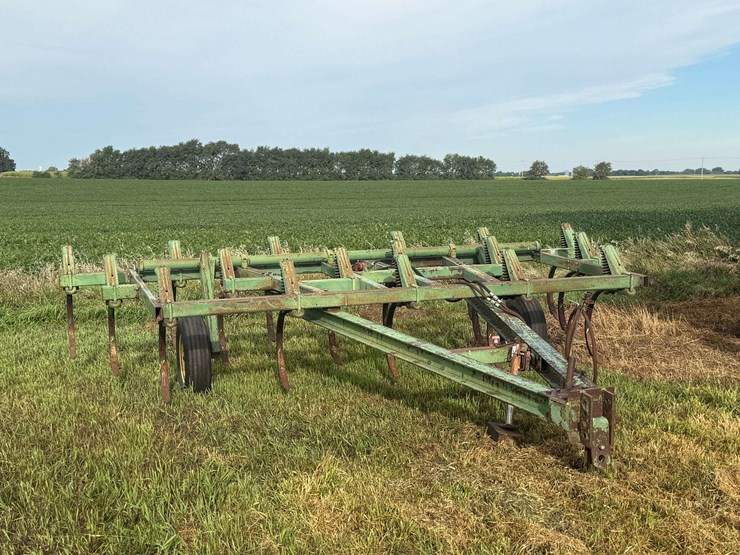 john-deere-1610-image-1