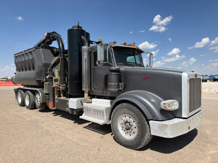 2018-peterbilt-367-image-3