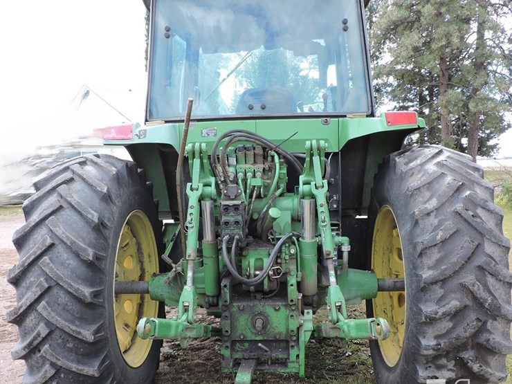 1997-john-deere-7410-image-2