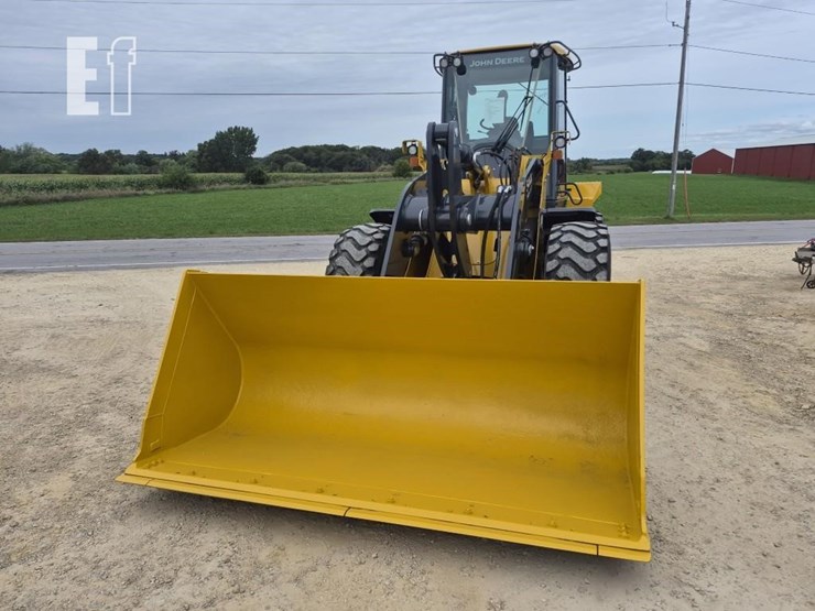 2015-deere-544k-image-8