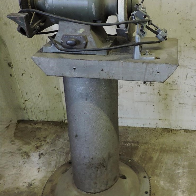 BLACKHAWKE, MODEL 75-8, 8’ GRINDER ON STAND, 110 V
