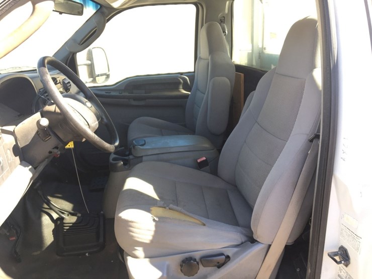 2006-ford-f450-xlt-image-11