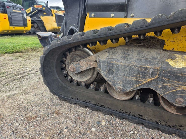 new-holland-c232-image-15